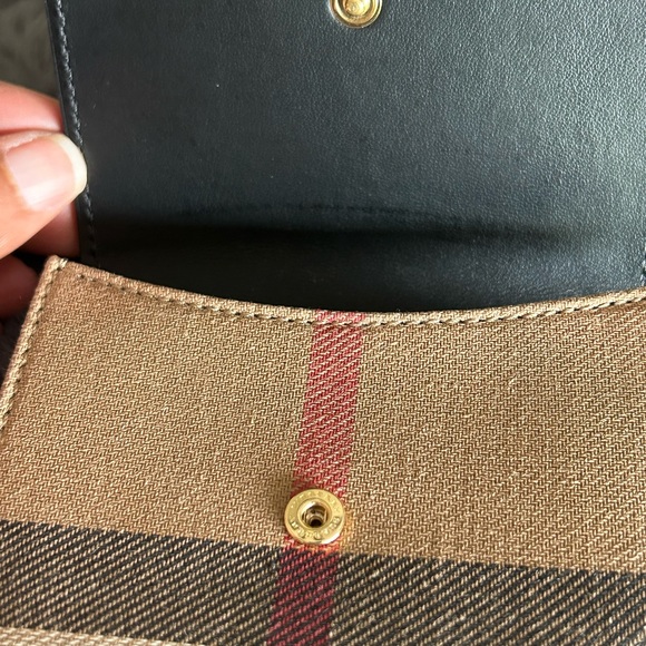 Burberry wallet. Authentic and used only once. - Picture 4 of 8